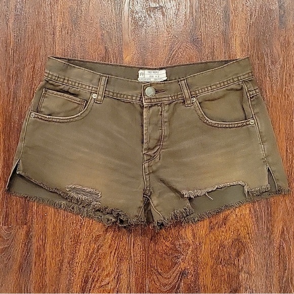 Free People | Shark Bite Shorts | size 27 Olive - Picture 7 of 7